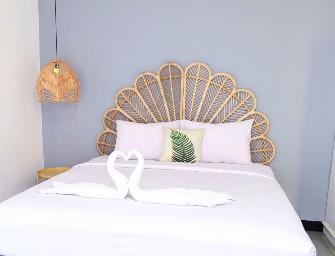 Rarem Bed & Breakfast Bandar Lampung Zewnętrze zdjęcie
