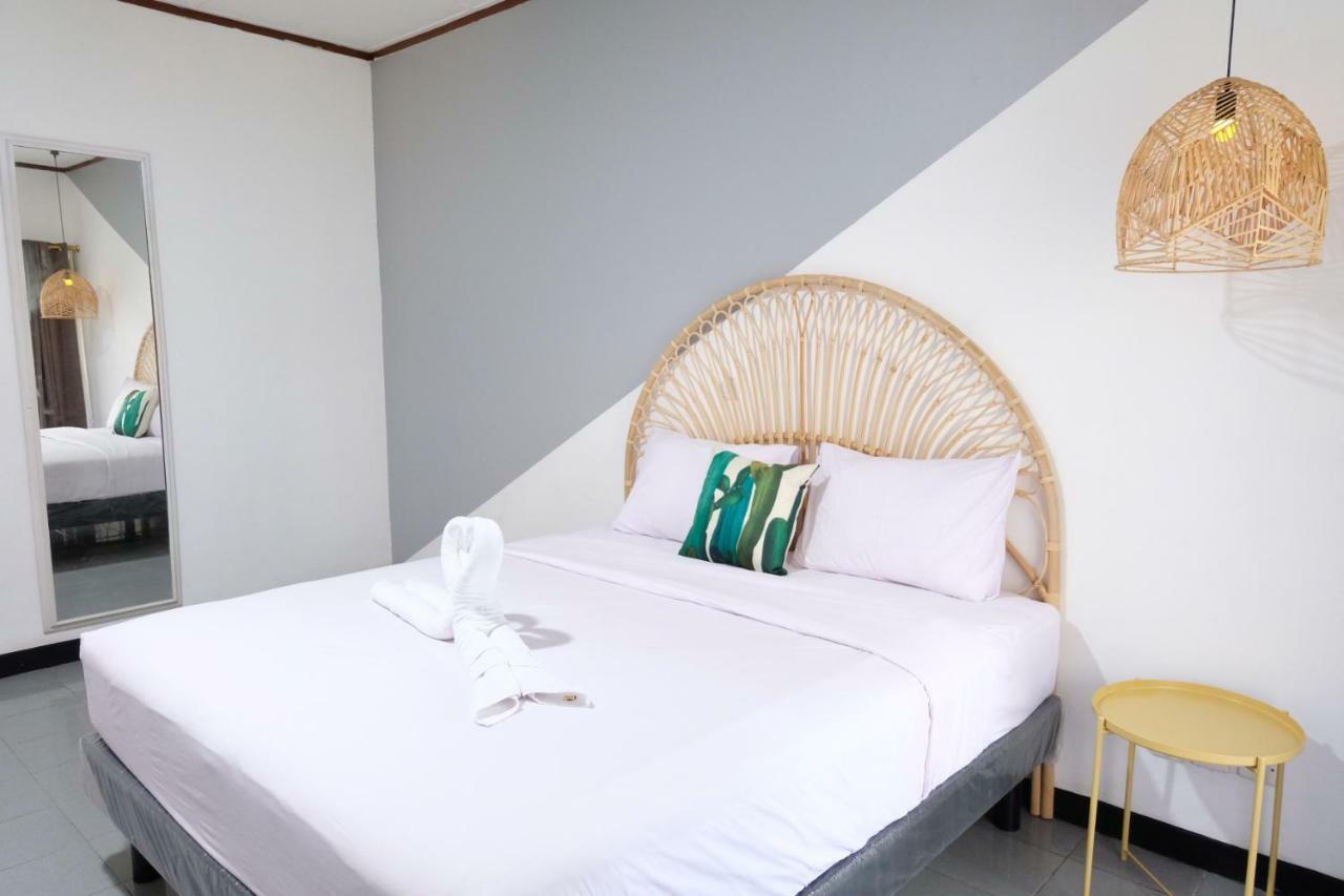 Rarem Bed & Breakfast Bandar Lampung Zewnętrze zdjęcie