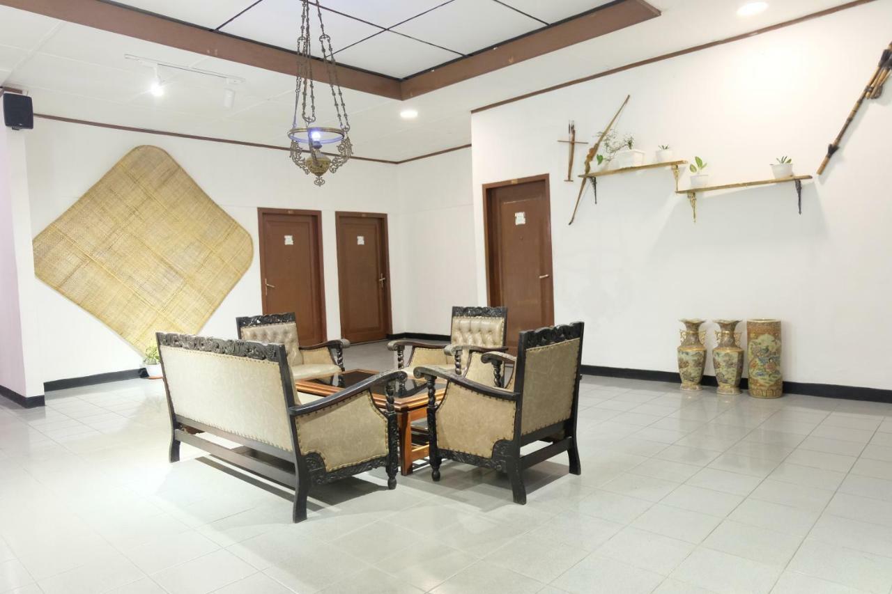 Rarem Bed & Breakfast Bandar Lampung Zewnętrze zdjęcie