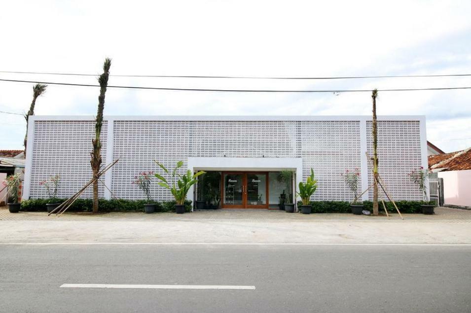 Rarem Bed & Breakfast Bandar Lampung Zewnętrze zdjęcie